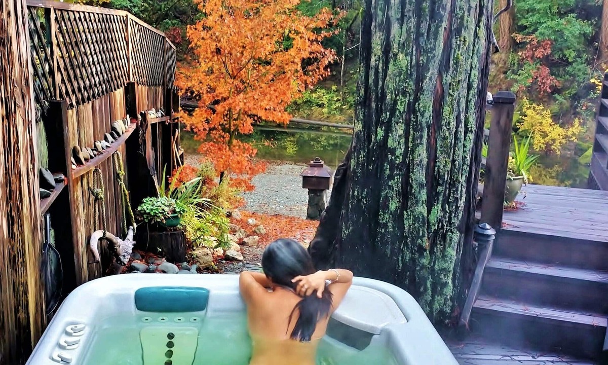 Cazadero House | ♥ Creekfront Secret: Romance, Spa, Beach, Wine Country + 25th Anniversary Perks