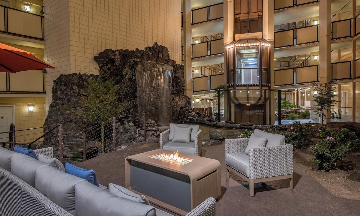 Mission Valley West Hotel | Crowne Plaza San Diego - Mission Valley by IHG