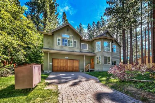 Montgomery Estates House | Cubby Bear at Heavenly Tahoe - Pets