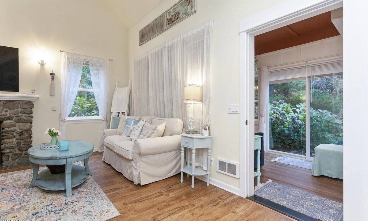 Yachats Cottage | Cute Cottage at the Coast.