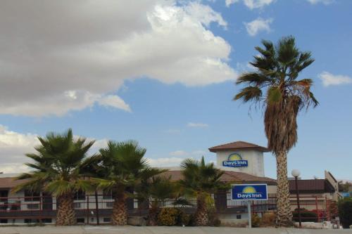 Victorville Hotel | Days Inn by Wyndham Victorville - Hesperia I-15 Palmdale Road