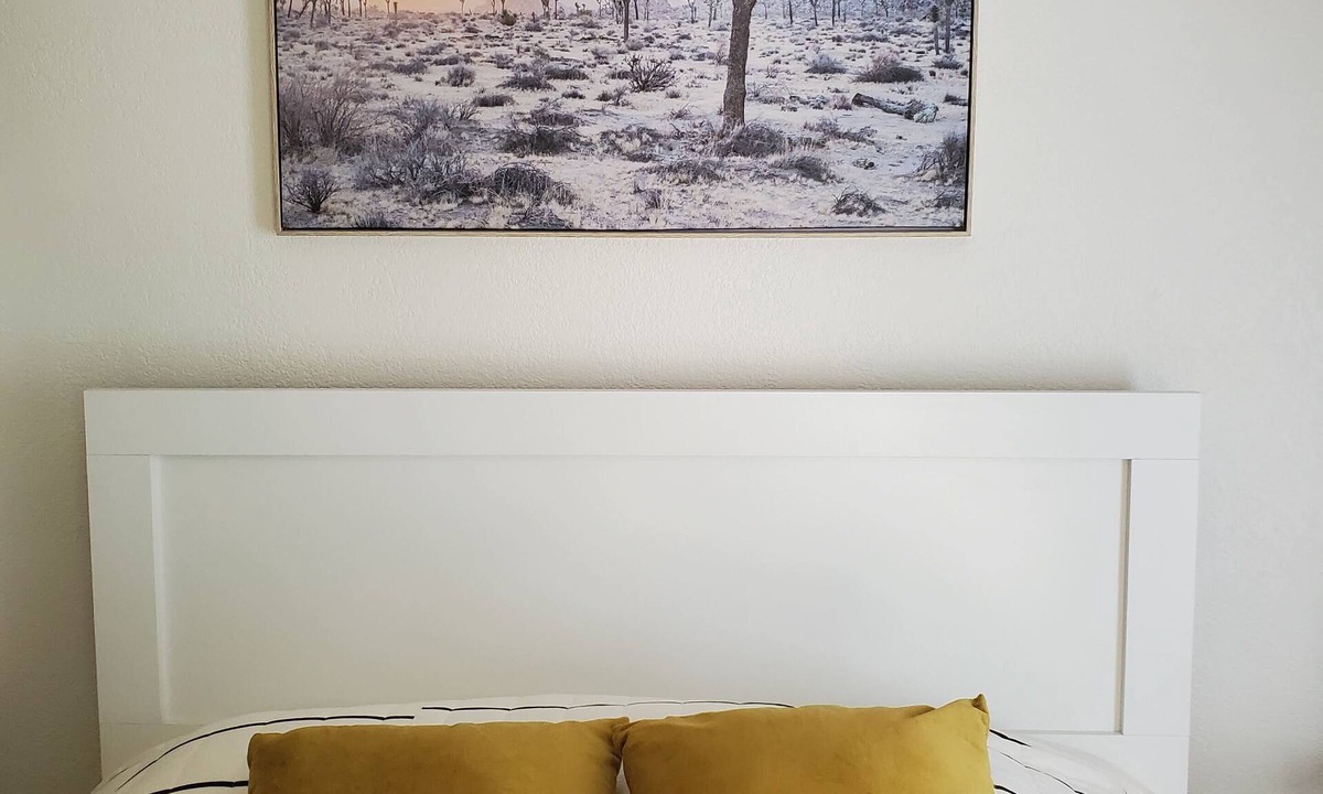 Del Mar Heights Apartment | Del-Martian Bobo Chic studio, less then 2 miles from Torrey pines state beach!