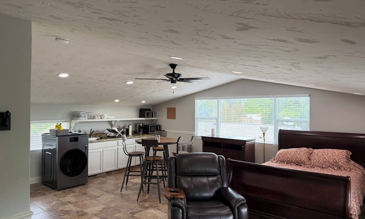 Modesto Apartment | Delightful studio with AC in the heart of Modesto