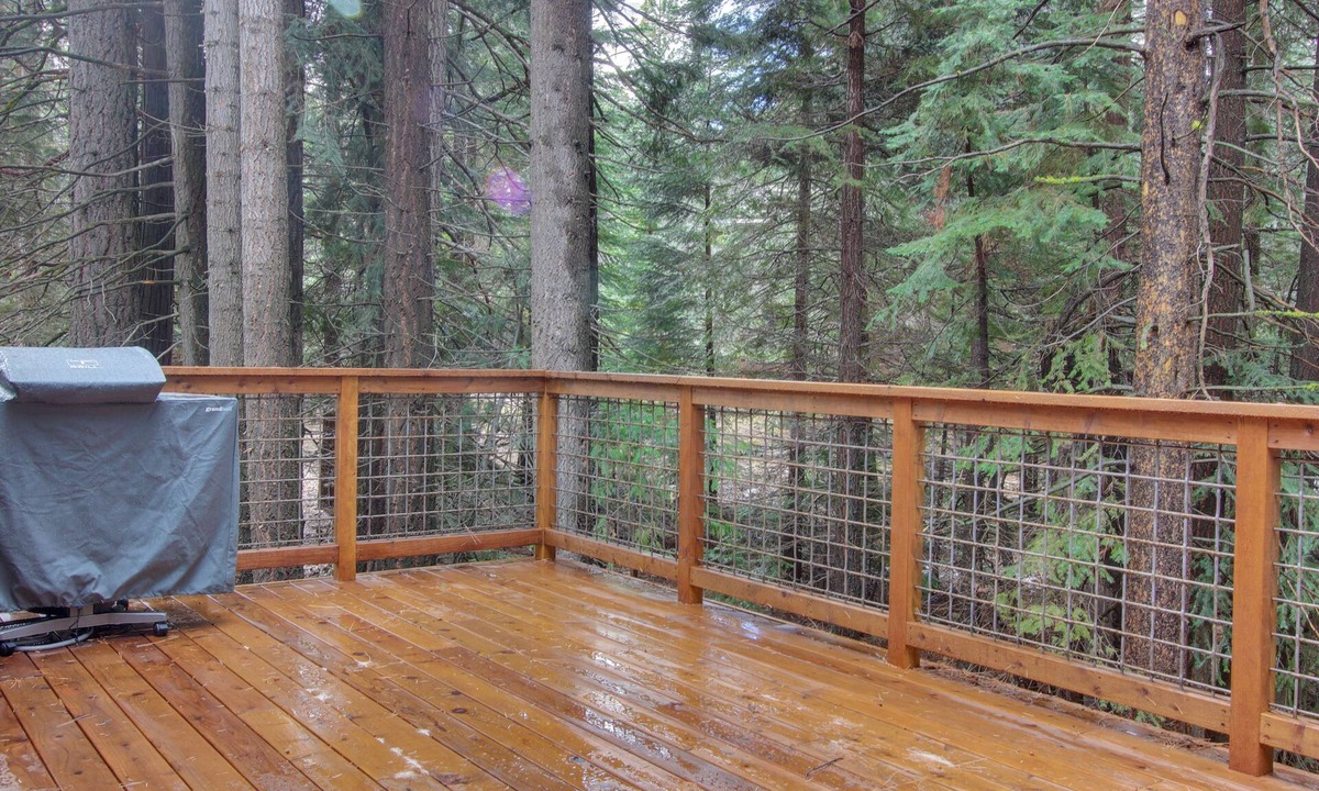 Tahoma House | Deluxe West Shore home w/Beautiful Deck - .5 Mile to Beach & 2.5 Miles to Ski