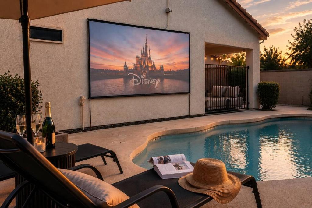 East Mesa House | Desert Disconnect Outdoor Cinema and Pool