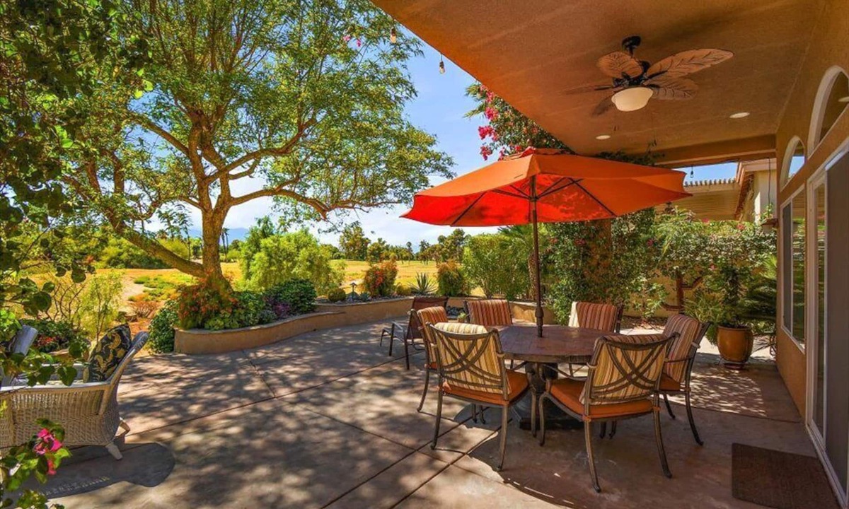 Indio House | Desert Escape, 3Bd 3Bth, 2 King Suites in Gated Country Club