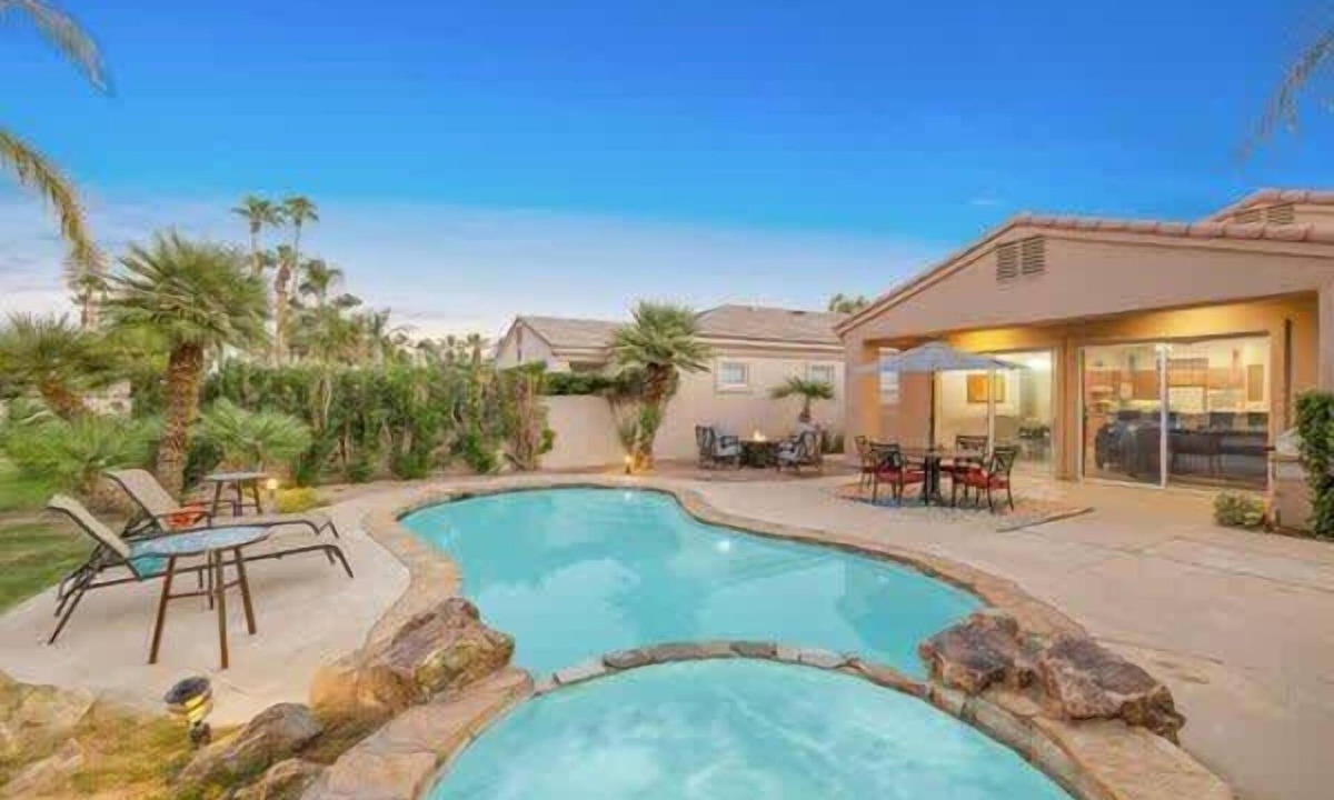 La Quinta House | Desert Hideaway Private Pool Spa Firepit 3Br
