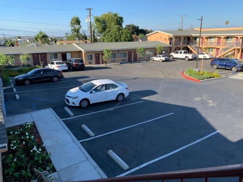 Corona Hotel | Desert Inn Motel