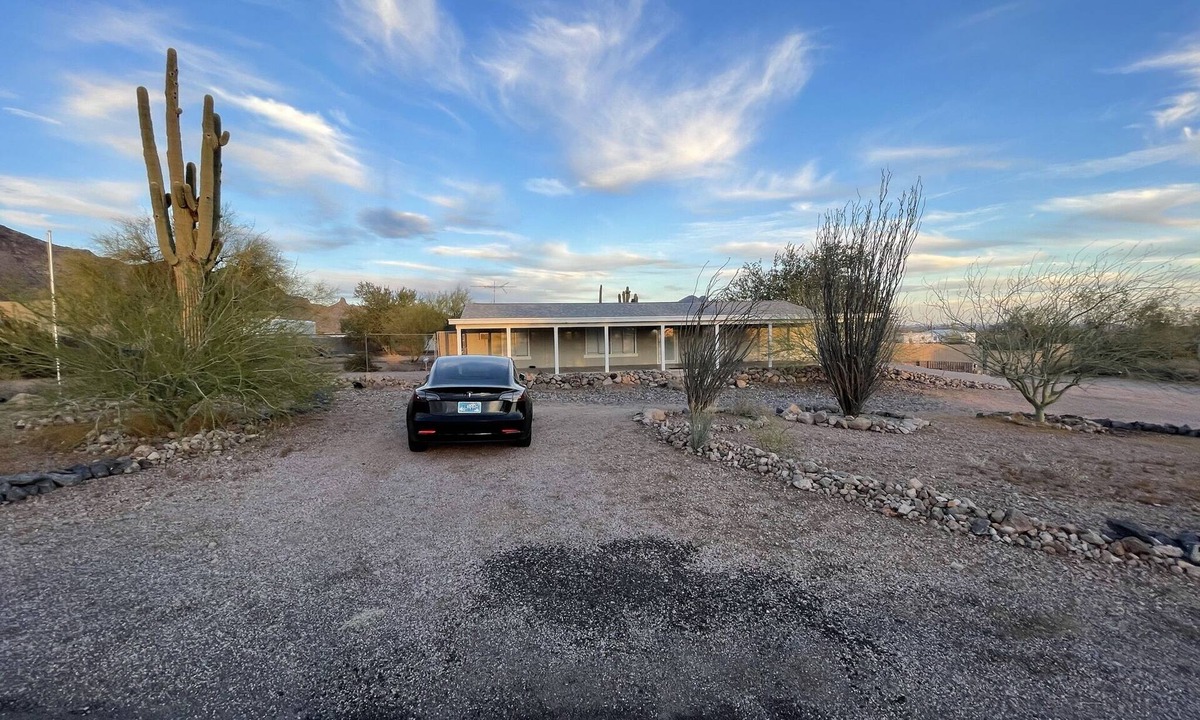 Apache Junction House | Desert Ranch House tucked into Nature's Beauty all around!