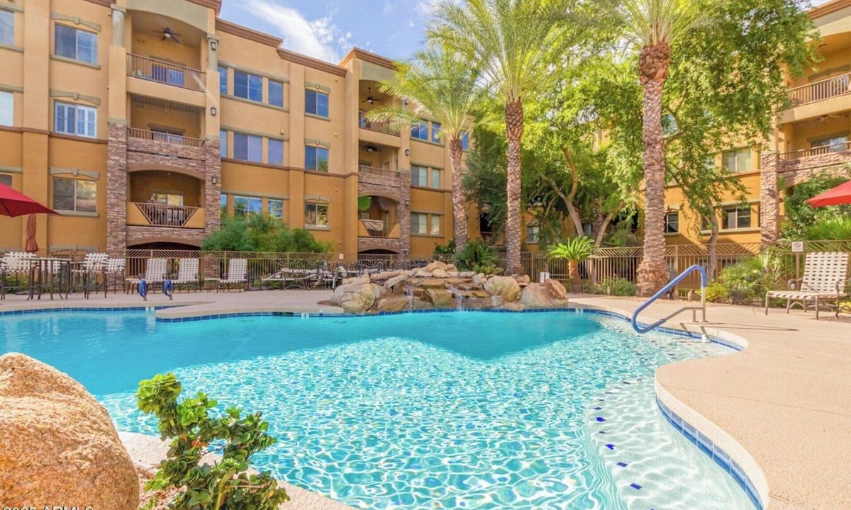 Desert Ridge Condo | Desert Ridge Toscana luxe condo living
