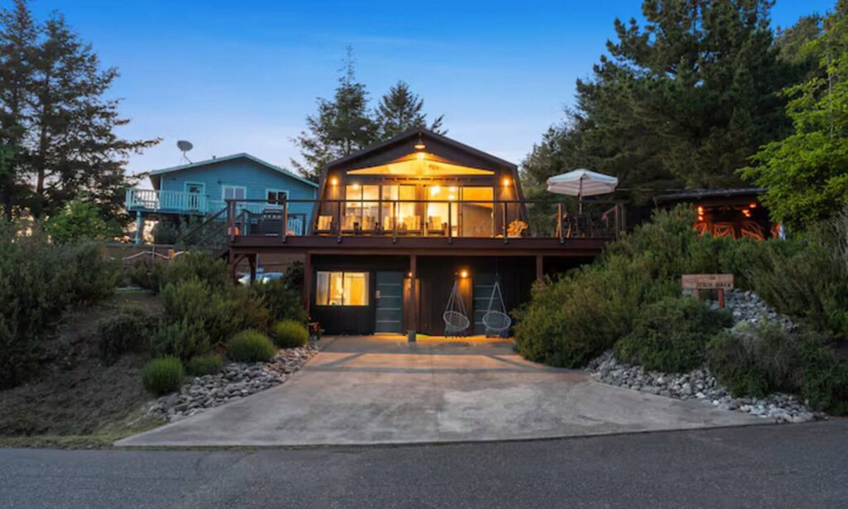 Shelter Cove House | Designer Home with Ocean View Hot Tub