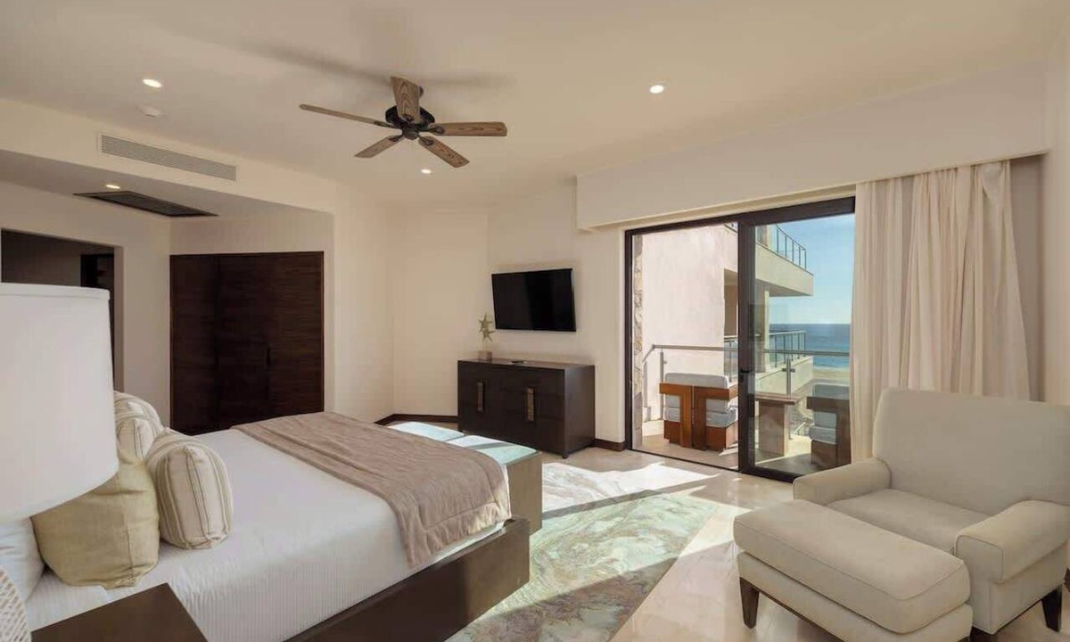 Cabo San Lucas Condo | Diamante OCR 307 - Luxury Ocean Front!