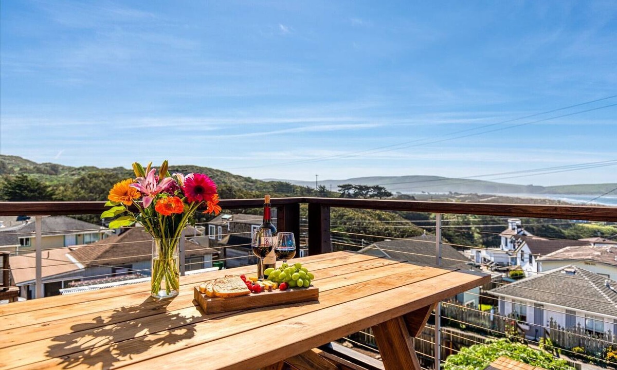 Dillon Beach Cabin | Dillon Beach 5-Star Retreat! Dog OK~Walk to Beach~WiFi– The Lookout