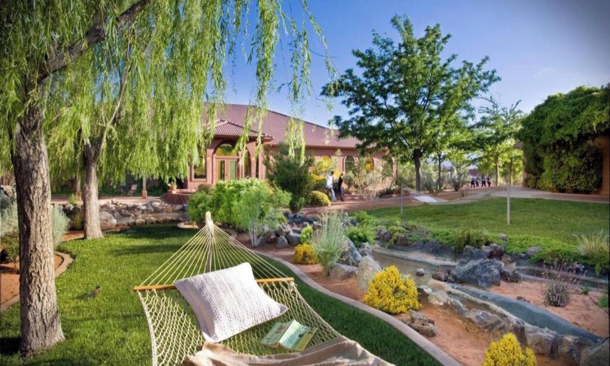 Ivins Villa | Discover a Relaxing Desert Retreat Ideal for Family Stays | Golf Club - 4.7 mile