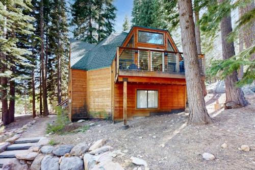 Truckee House | Dog-friendly escape with central AC and fireplace - Recreation Center & Beach Club