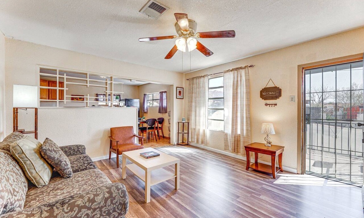 Superior House | Dog Friendly home walking distance to downtown