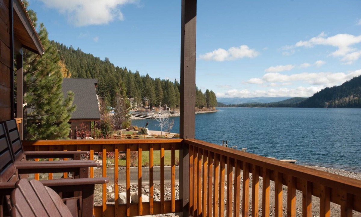 Truckee Condo | Donner Vista | Relaxing Lakefront Stay with Expansive Water Views and Private Deck