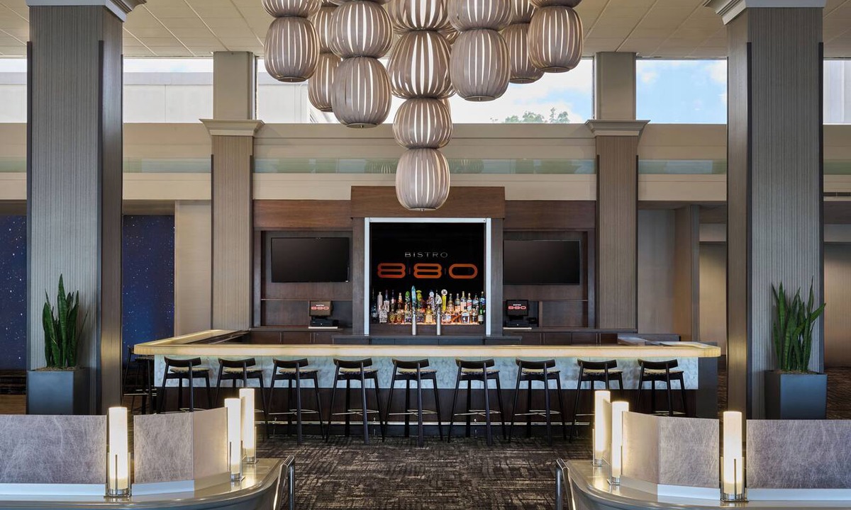 Newark Hotel | Doubletree by Hilton Newark - Fremont