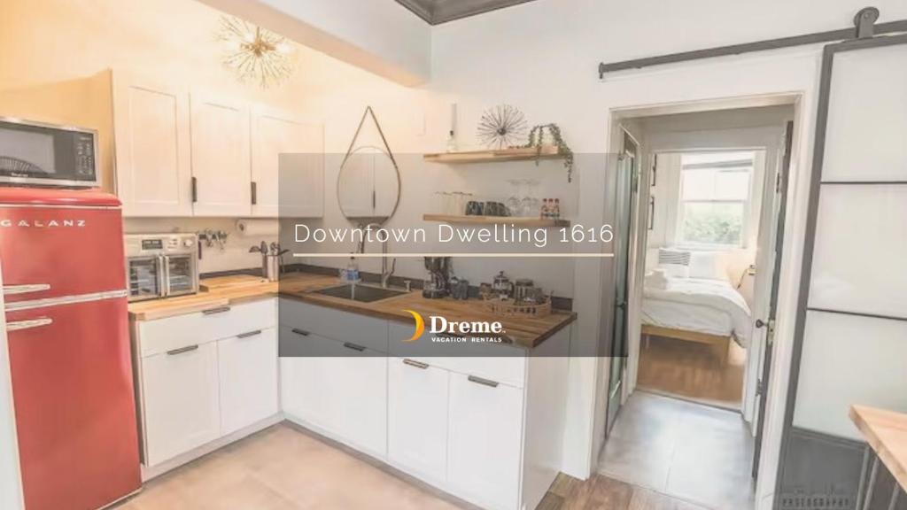 Downtown Apartment | Downtown Dwelling 1616