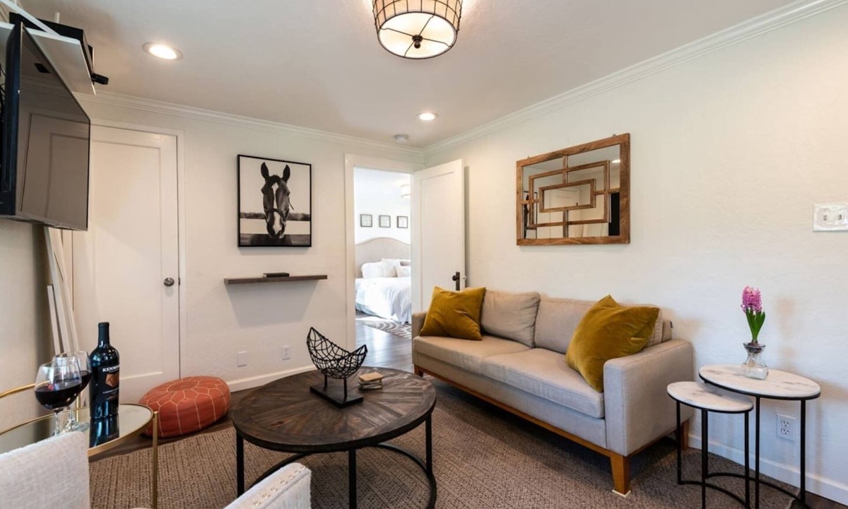 Sonoma House | Downtown Sonoma Dream - 1 Bdrm right next to Sonoma Plaza