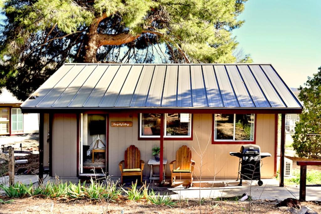 Cornville House | Dragonfly Cottage Romantic Stargazers Hideaway