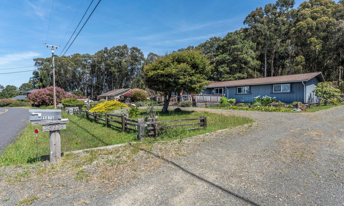 Fort Bragg House | DustOff Sand | 3BR Coastal Vacation home in Fort Bragg