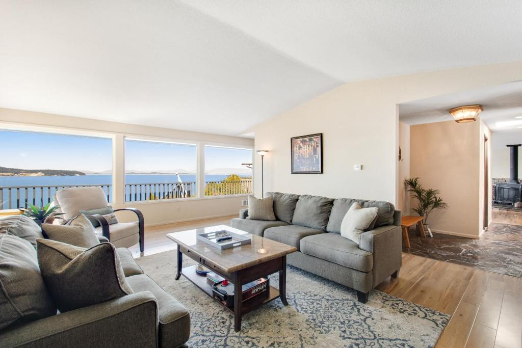 Camano Island House | Eagle Eye Retreat