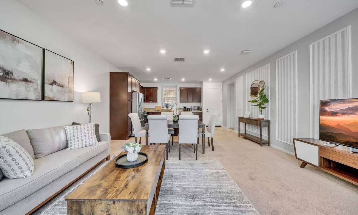Eastvale Downs House | Elegant 3BR Residence｜Office & Study Space｜Fenced Yard｜Flexible Leasing #41351