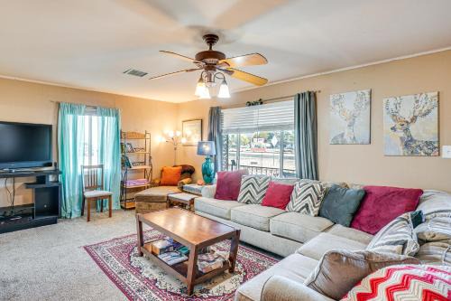 Elfrida House | Elfrida Home w/Yard & Fire Pit: 14 Mi to Wineries