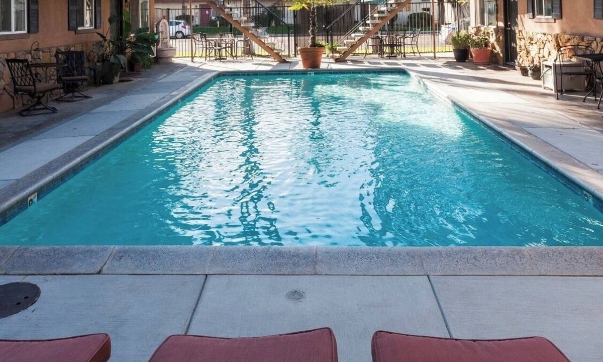 Clovis Apartment | Entire Fresno/Clovis 2 bedroom bungalow