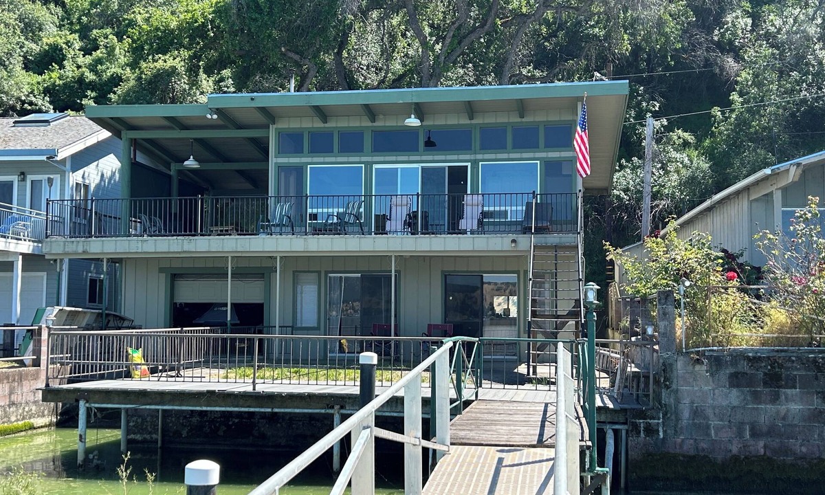 Lower Lake House | Entire Lake Front home on Beautiful Clearlake with Private Dock! See Pics!