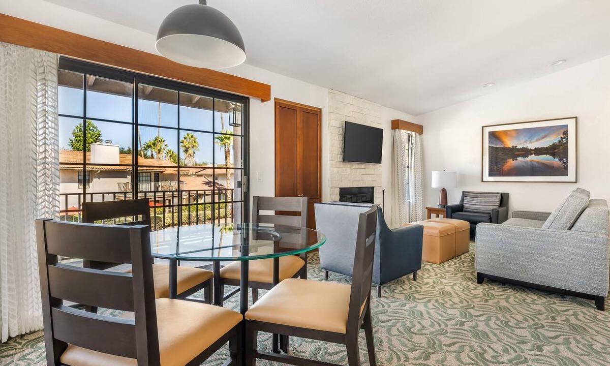 San Diego Country Estates Hotel | Everything You Need For The Perfect Vacation! Pool, Near Guy B Woodward Museum!