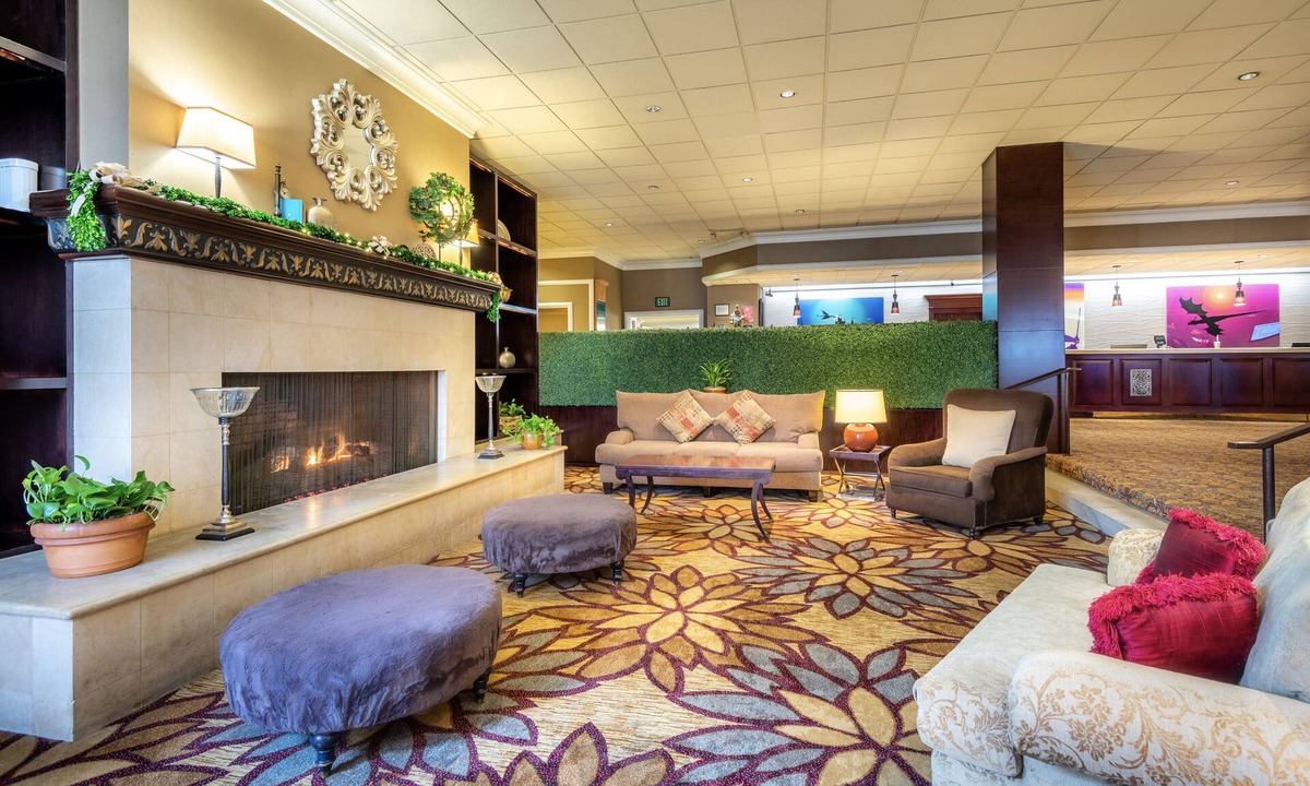 Anaheim Resort Hotel | Experience Disneyland in Style - Stay in a Castle Resort w/Garden | 2 Units