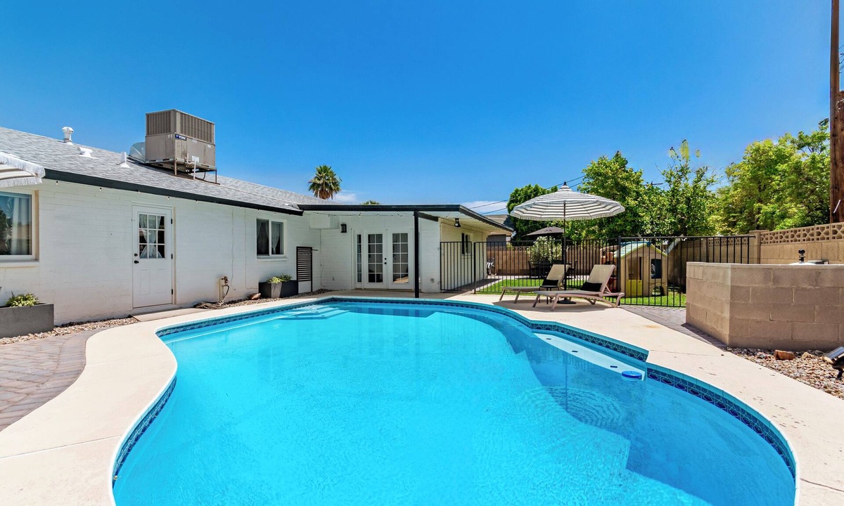 Cox Heights House | Family-Friendly 4BDRM in OldTown Scottsdale w/Pool, Garage, Fenced Yard!