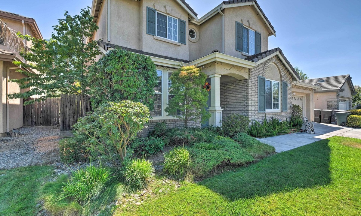 Tracy House | Family-Friendly Tracy House with Patio & Grill!
