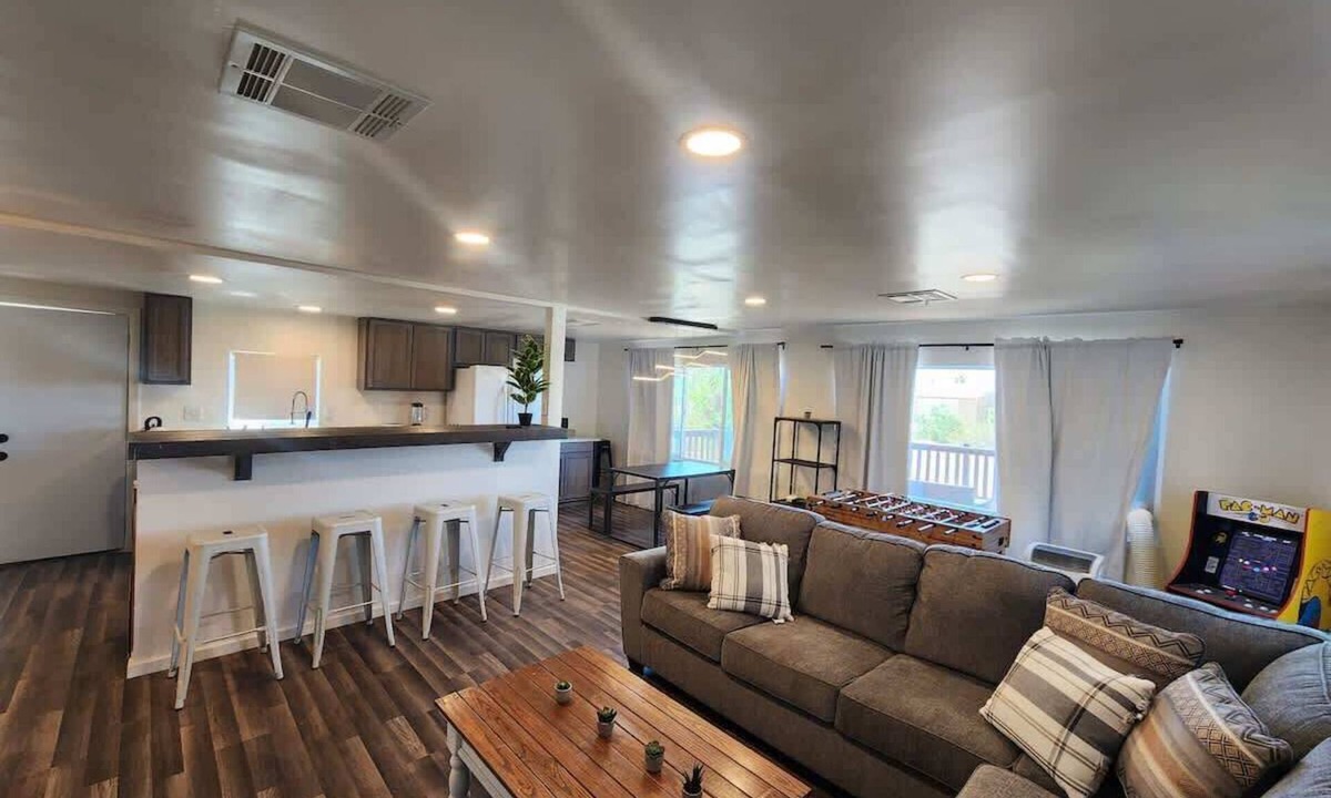 Meadview House | Family Home With Game Room Near Grand Canyon