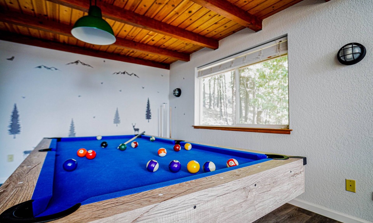 Long Barn Cabin | Family Mountain Retreat Near Pinecrest W/Game Room