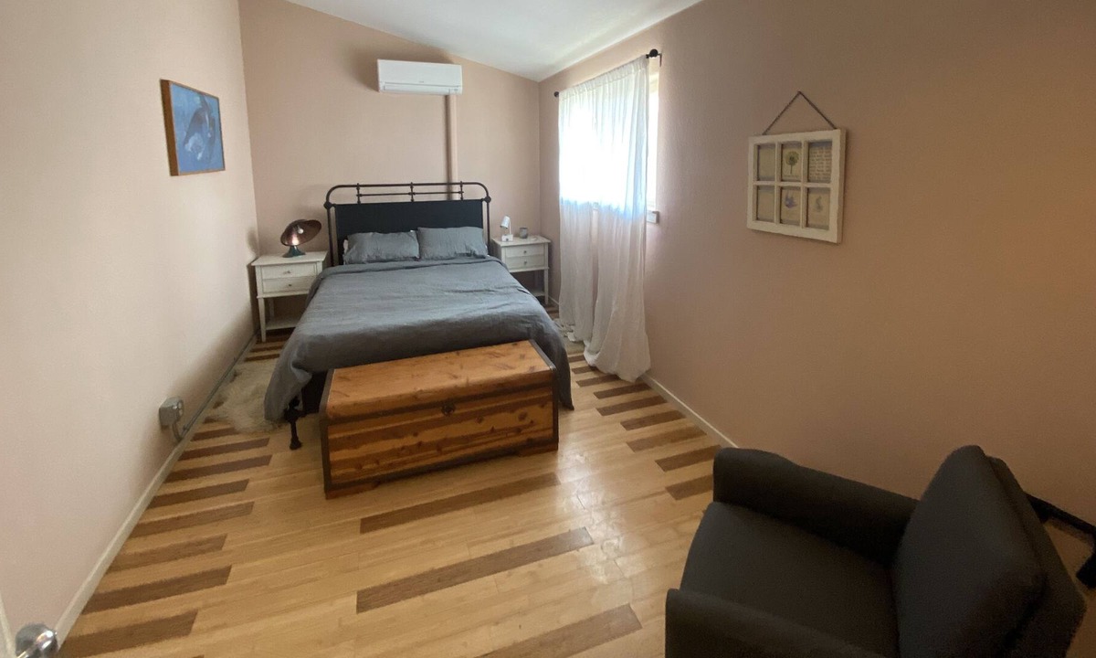 Vacaville House | Farm Stay : Barn Queen rooms