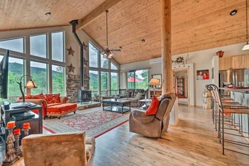 Groom Creek House | Fire Pit, Deck & Grill: Serene Prescott Cabin!