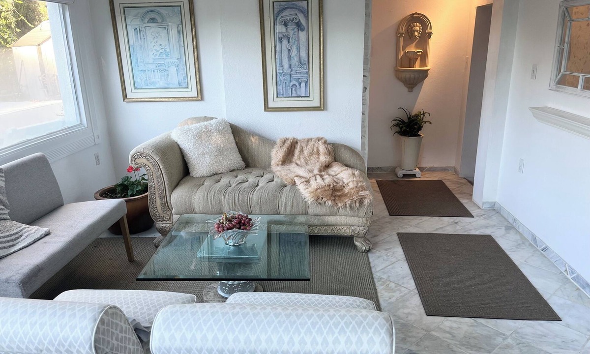 Mill Valley House | FOR ROMANTICS AND ARTISTS! So peaceful at night, you can hear the stars!