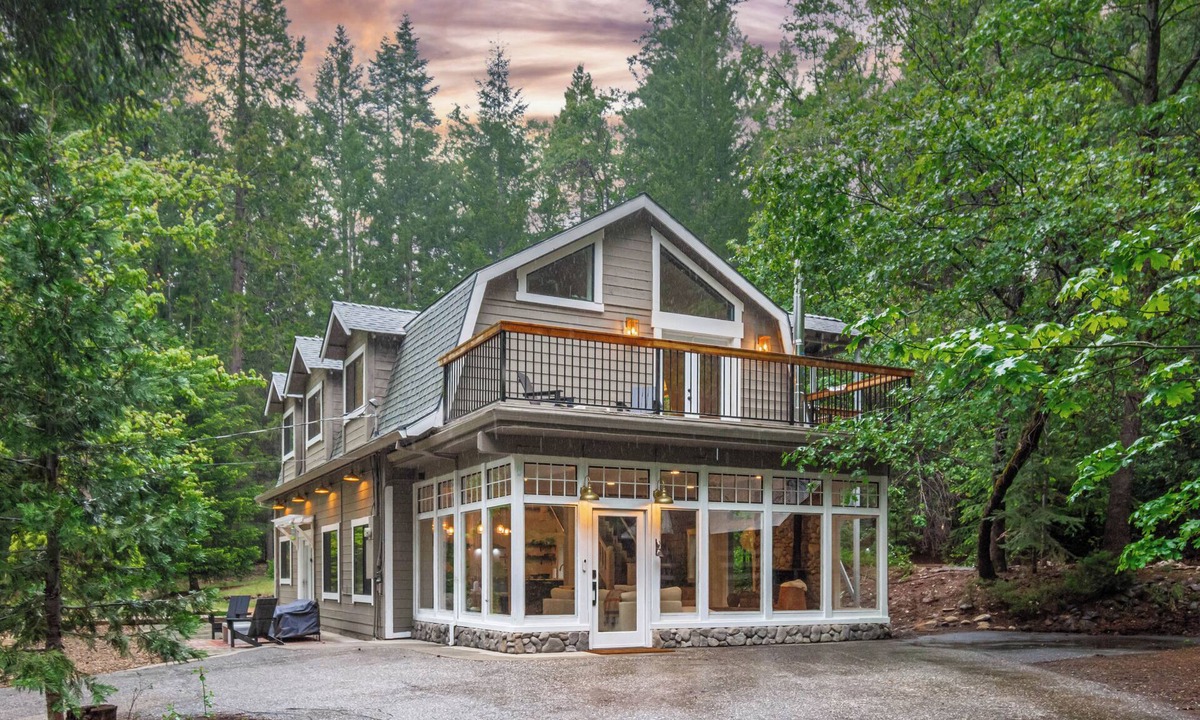 Nevada City House | Forest Retreat - 5 Acres, Freshly Remodeled