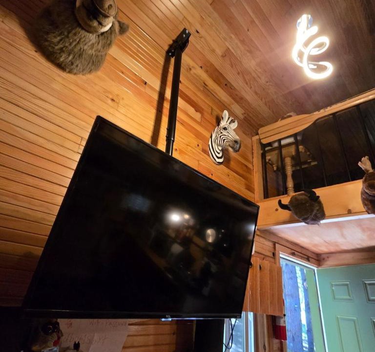 Molalla Ski Chalet | fort Stephens
