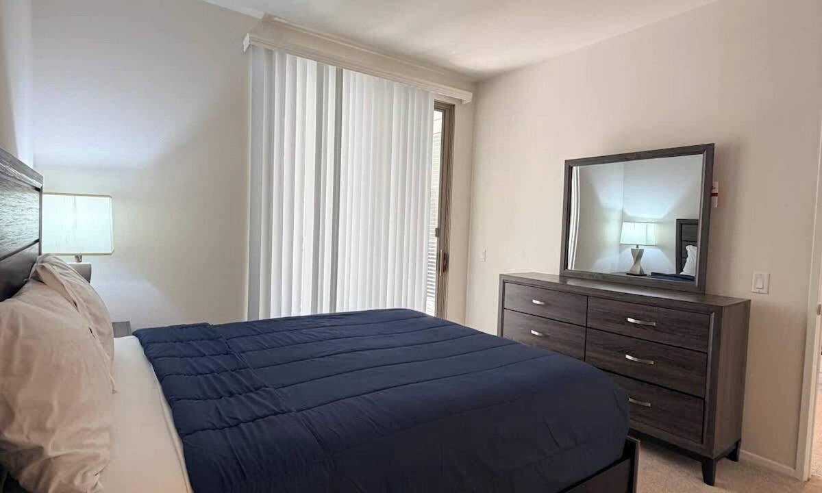 Mission Valley East Apartment | Fully Furnished 1BR in Misson Valley w/Parking