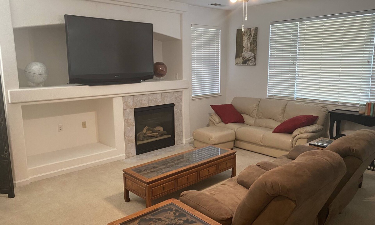 Reno/Tahoe Airport House | Fully-furnished home with private back yard in quiet, safe suburban neighborhood