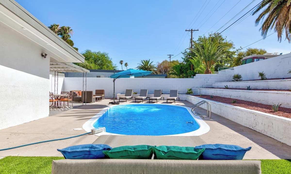 Winchester House | Furnished Mid-Century Monthly Vegas Rental Near Convention Center & Strip