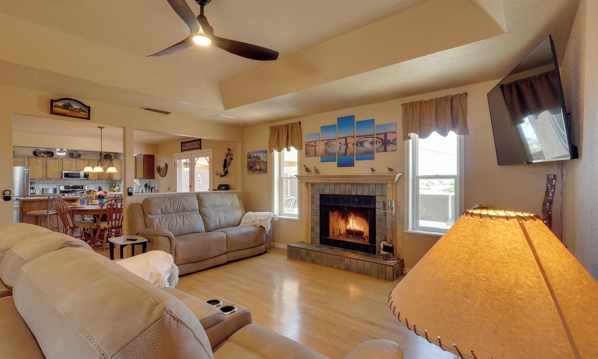 Lake Havasu City Cottage | Furnished Patio, Grill & Views: Lake Havasu Home