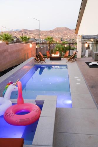 Mesquite House | Game Room - Heated Pool & Spa - Fire Pit - Golf
