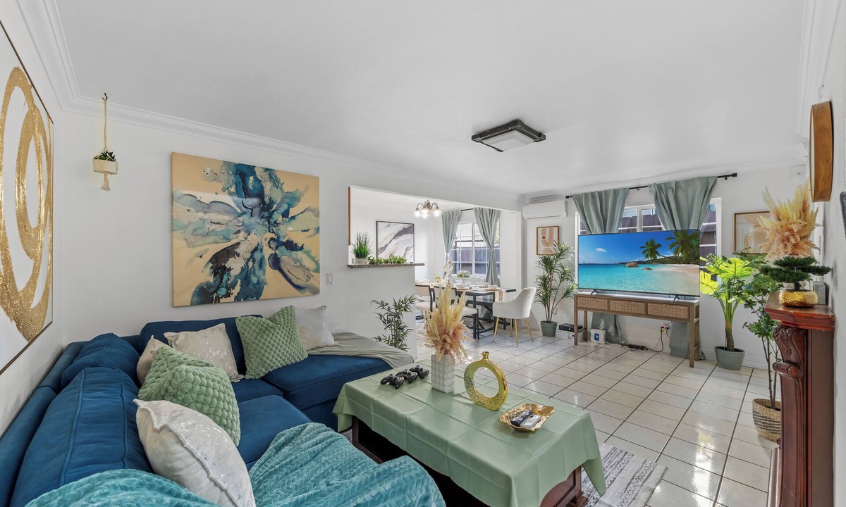 National City House | Garage, Gated Yard, near SD Gaslamp, DT, 4BR/2Bth