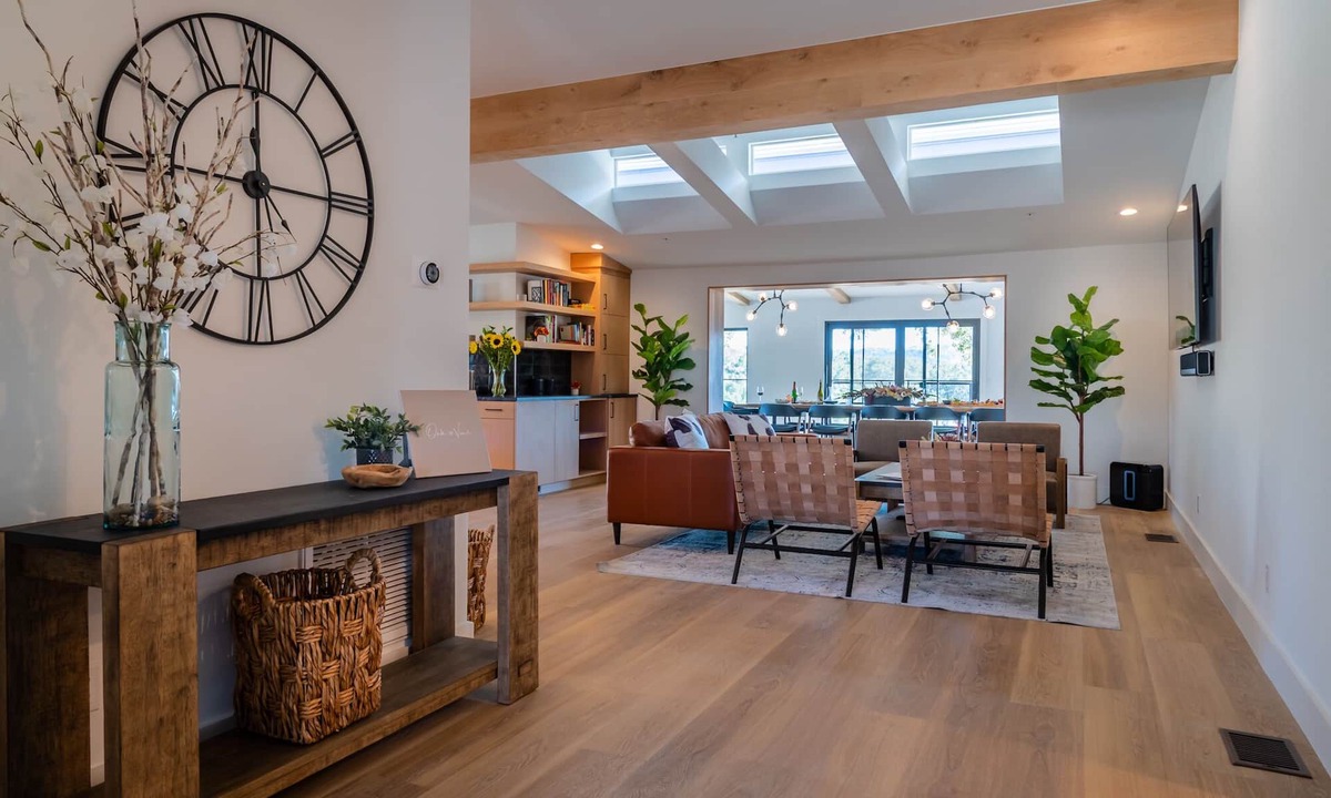 Templeton House | Garden House at Oak & Vine-Epitome of Country Living with Luxurious Comforts!