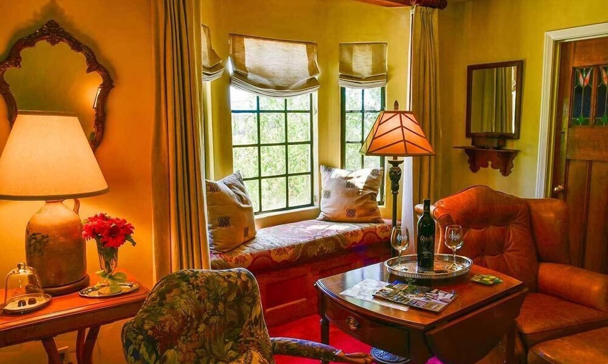 Paso Robles Apartment | Garden View Room at Orchard Hill Farm - Wine Country Hideaway for two!